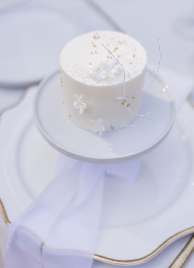 DFLAVORCC Luxury Wedding Cakes