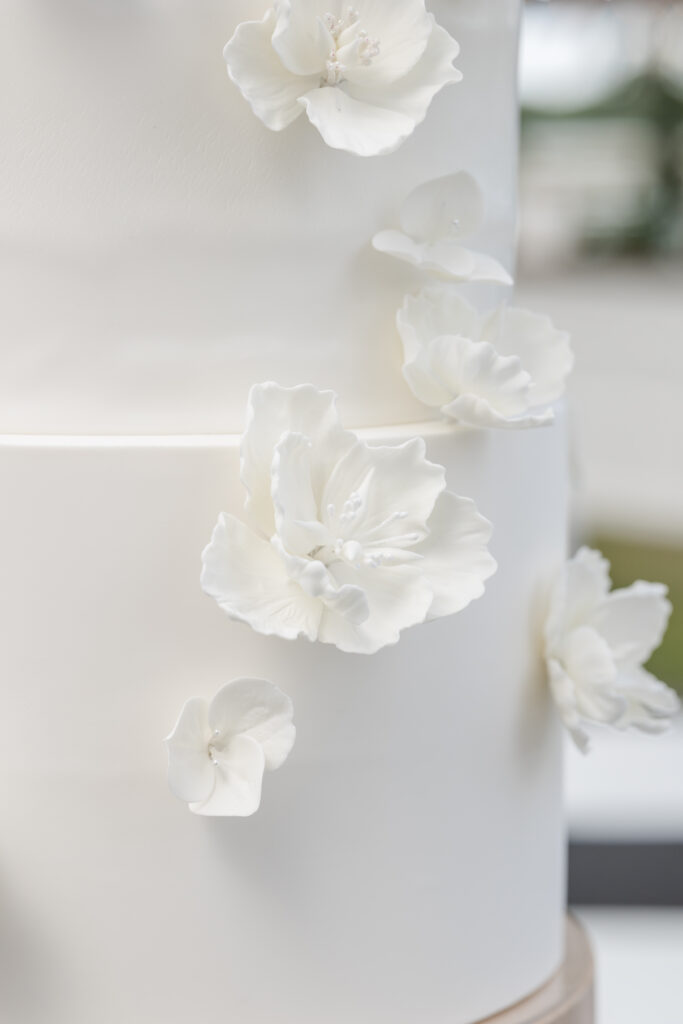 DFLAVORCC Luxury Wedding Cakes Sugar Flowers